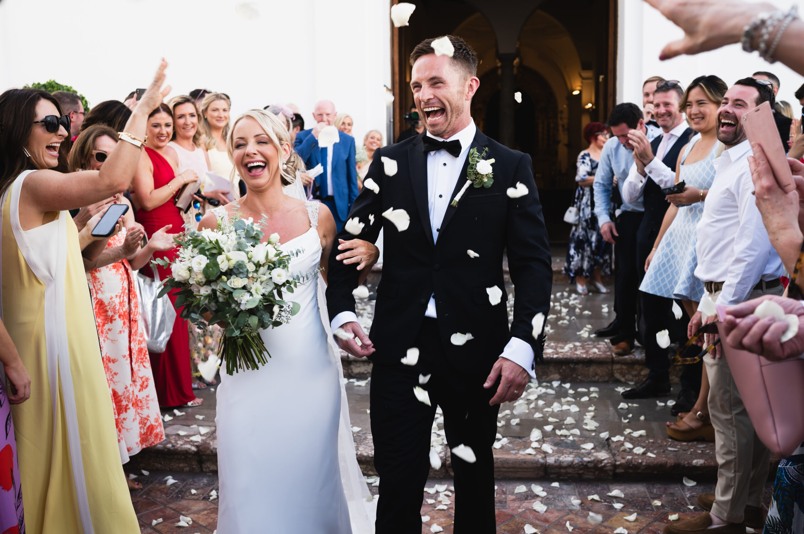 A guide to a church wedding in Spain